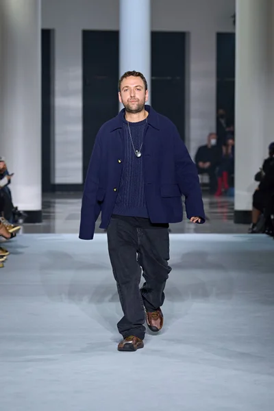 Look 50
